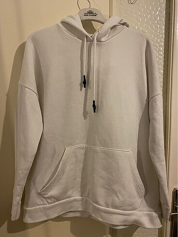 Beyaz sweatshirt
