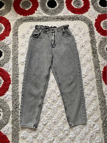 beli lastikli jean