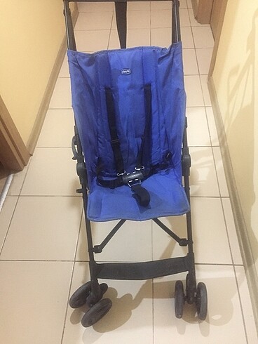 Baston tipi bebek arabası