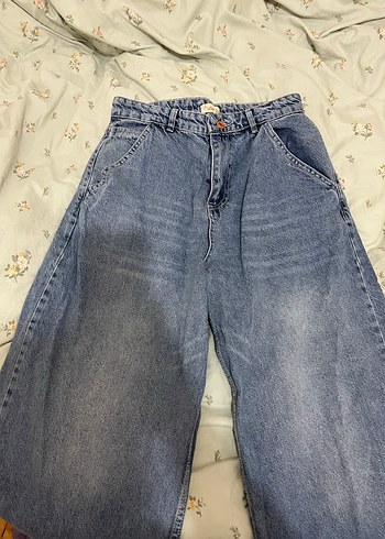 Mavi Düğmeli Rahat Kesim Midi Kot Pantolon - Görsel 2