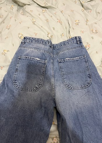 Mavi Düğmeli Rahat Kesim Midi Kot Pantolon - Görsel 3