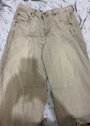 Bej Bol Kesim Kadın Denim Pantolon - Görsel 2