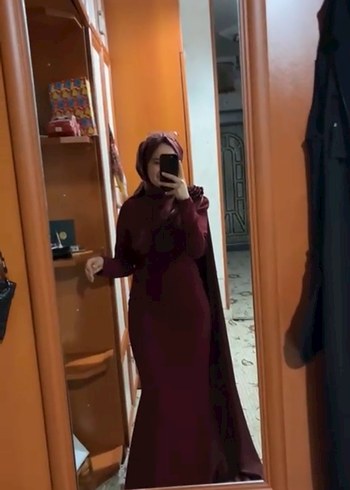 Bordo Uzun Drapeli Tesettür Abiye Elbise