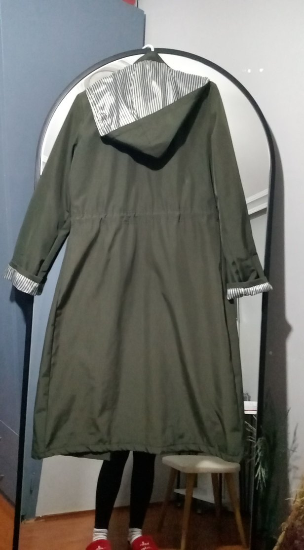 Düğmeli haki Kadın Uzun trençkot - Görsel 2