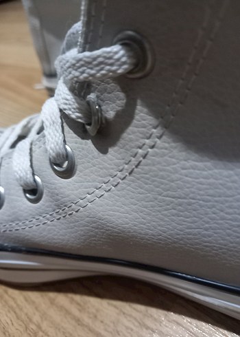 39 Beden beyaz Renk Converse Beyaz Kadın Spor Ayakkabı