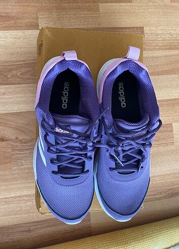 39 Beden mor Renk Adidas ayakkabı