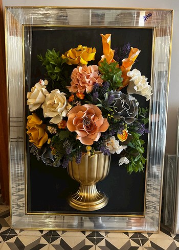 Çiçekli Altın Vazo Tablosu - Görsel 3