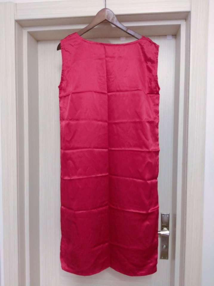 Saten kırmızı gecelik - Görsel 3