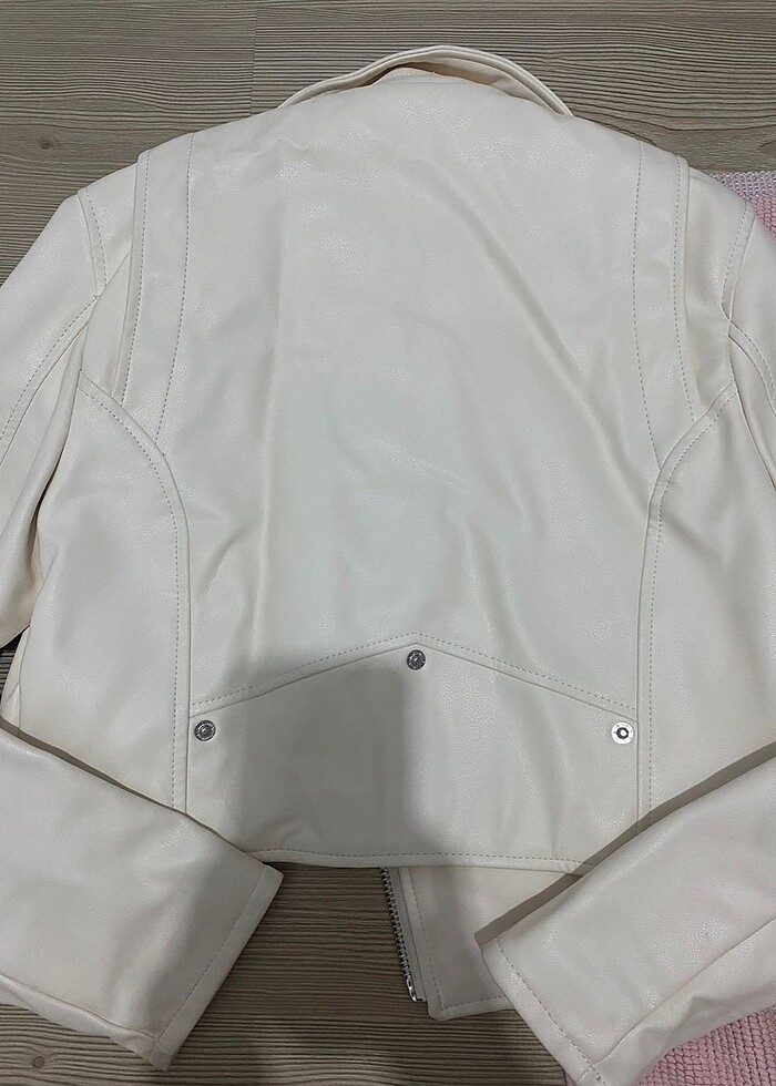 bershka deri ceket - Görsel 5