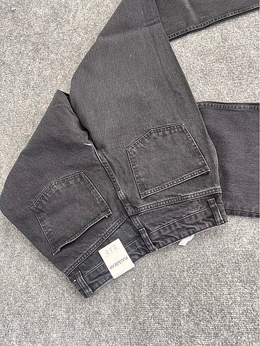 36 Beden siyah Renk PULL & BEAR SİYAH PANTOLON