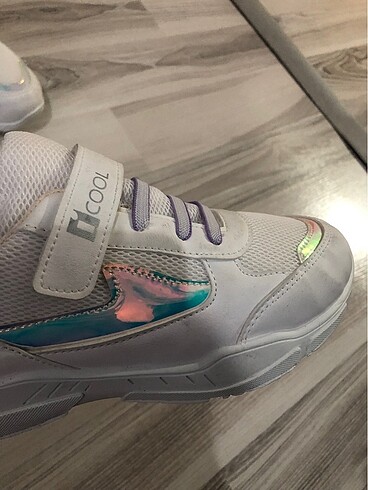 Spor ayakkabı - Görsel 2