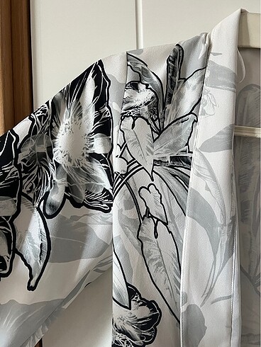 Perspective Şık Kimono