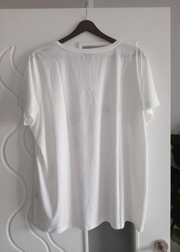 46 Beden beyaz Renk Lcwaikiki 3XL Beden Tshirt