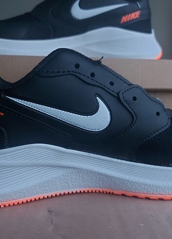Nike Nike Kadın Spor Ayakkabı 36-37-38-39-40 numaralar Mevcut