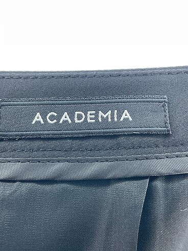 42 Beden siyah Renk Academia Mini Etek %70 İndirimli.
