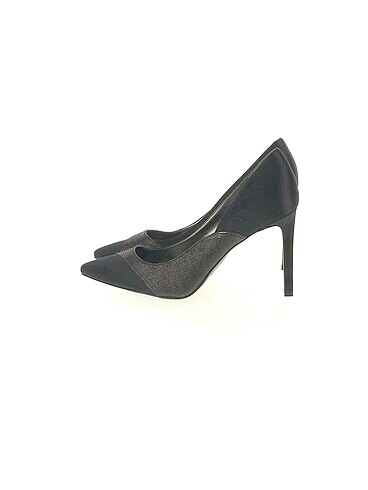 Nine West Stiletto %70 İndirimli.