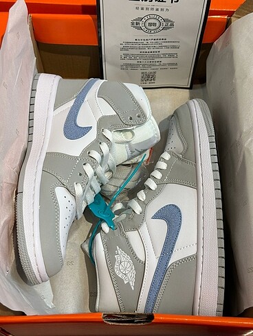Nike Jordan 1 mis