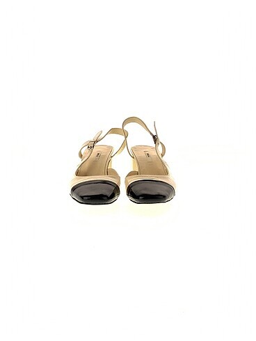 38 Beden Desa Stiletto %70 İndirimli.