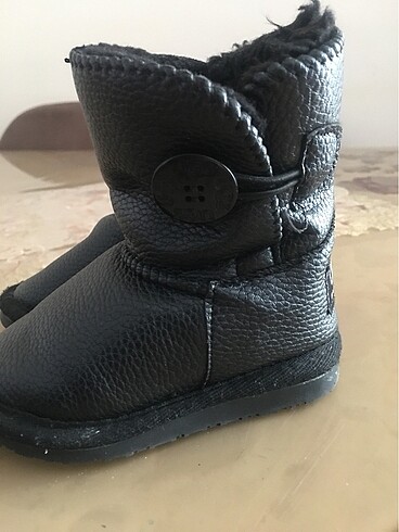 Orijinal UGG kız çocuk botu