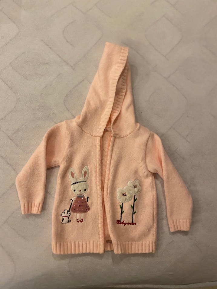 Nakışlı Pembe Kapüşonlu Kız Hırkası - Görsel 2