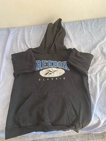 reebok sweatshirt