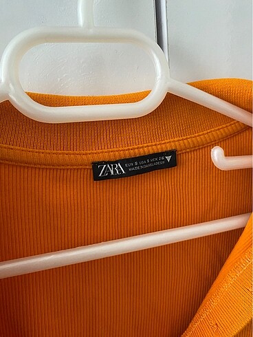 Zara Turuncu V Yaka Crop