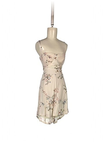 Diğer PreLoved Kısa Tulum %70 İndirimli.