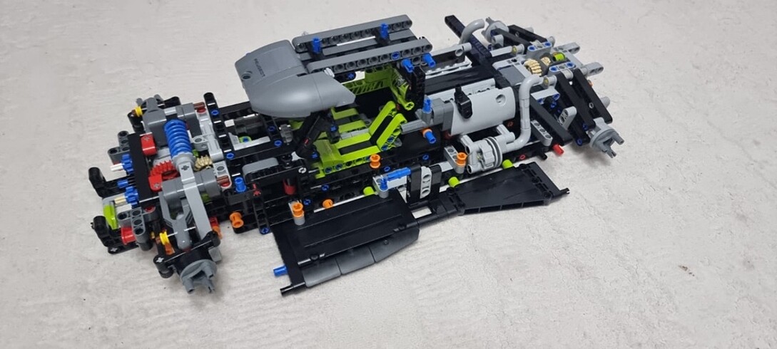 Diğer LEGO 42156 Technic Peugeot 9x8 24h Le Mans Hybrid Hypercar(Hazır