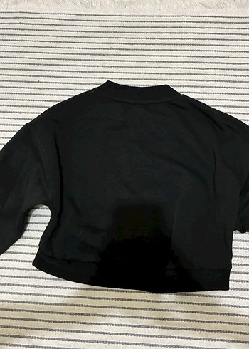 crop dik yaka sweatshirt - Görsel 3