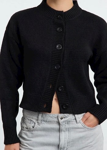 Düğmeli Siyah Yün Kadın Hırka - Görsel 2