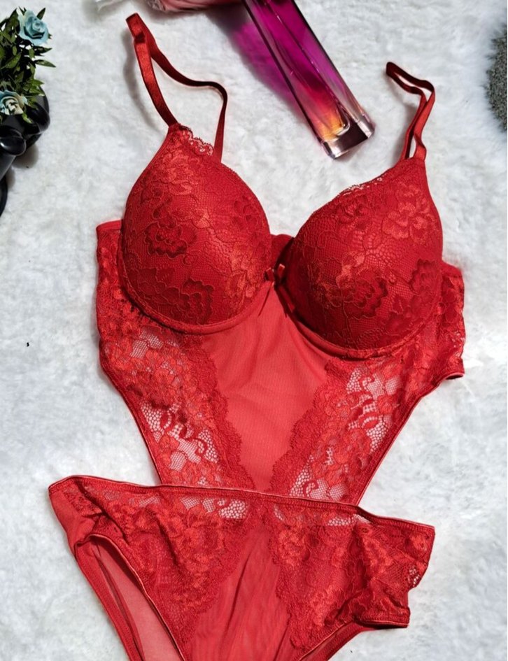 Kırmızı dantelli bodysuit - Görsel 2