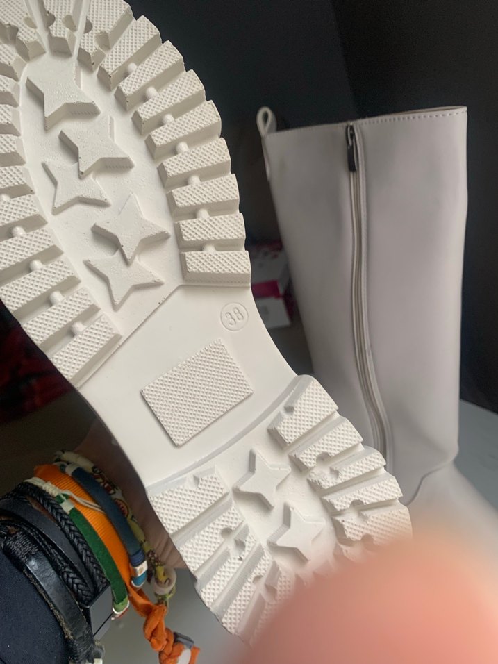 Bej Kadın Dizüstü Kısa Topuklu Çizme - Görsel 3