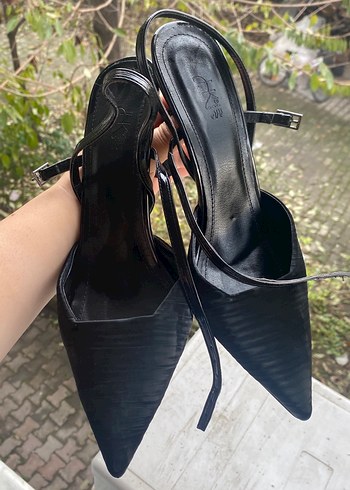 Siyah Yılan Desenli Topuklu Kadın Ayakkabı - Görsel 2