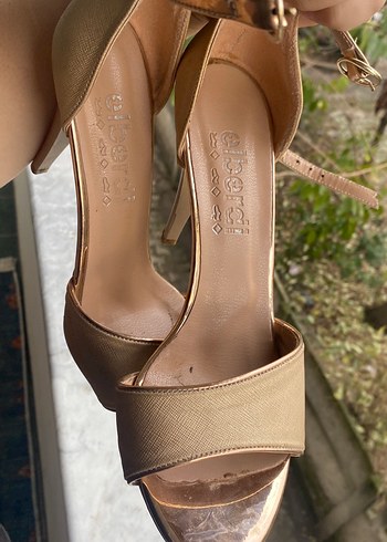 Bej Parlak İnce Topuklu Kadın Abiye Ayakkabı - Görsel 3