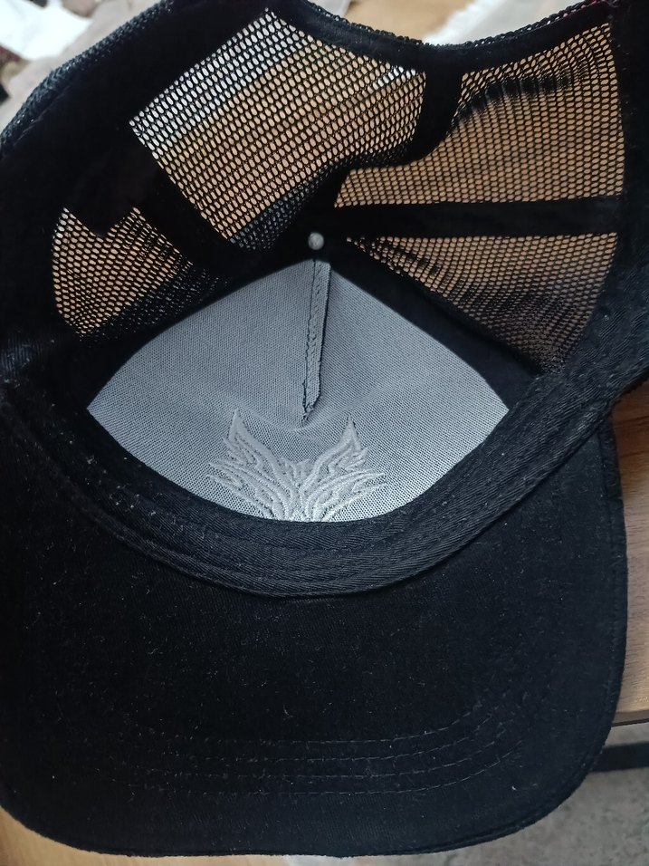 Kadın Siyah Goth Tarzı Polar Şapka - Görsel 3