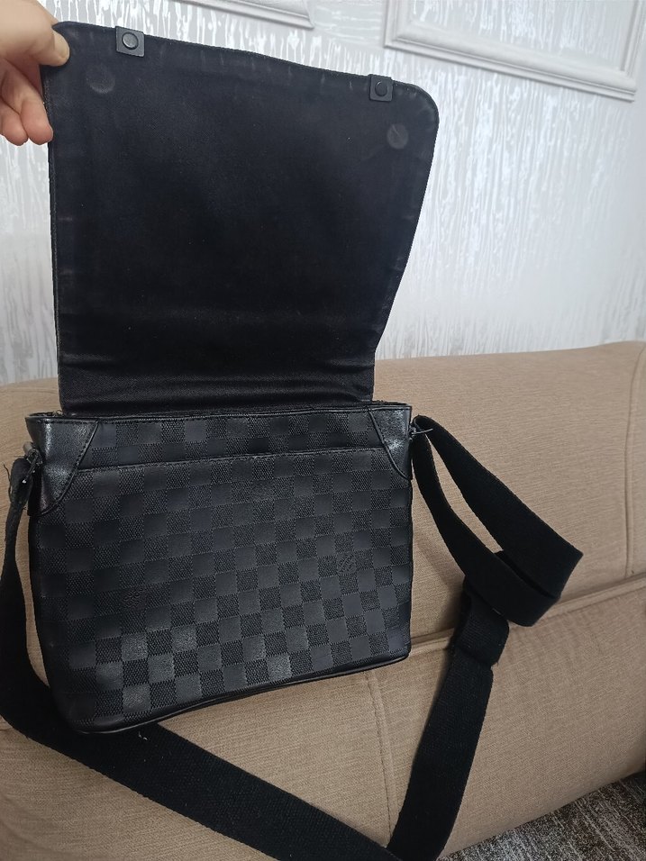 Erkek Siyah Kareli Tokalı Omuz Çantası - Görsel 3