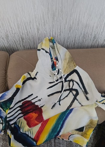 Renkli Baskılı Kapüşonlu Kadın Sweatshirt - Görsel 3