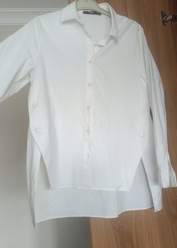 Düğmeli Beyaz Pamuklu Uzun Kollu Gömlek - Görsel 2