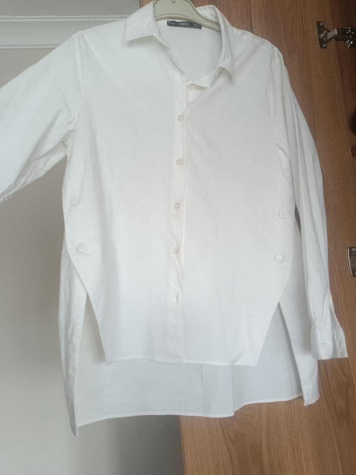 Düğmeli Beyaz Pamuklu Uzun Kollu Gömlek - Görsel 2