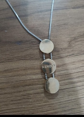 Kenzo Gri Minimalist Kadın Kolye