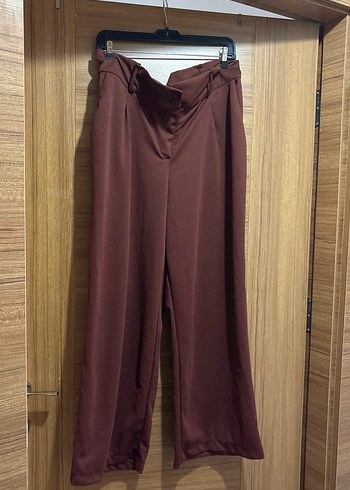 Rahat Kesim Kumaş Pantolon