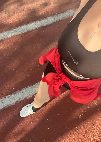 Nike sporcu sütyeni