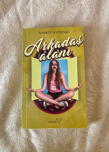 Arkadaş Yalanı - Gamze Aydeniz