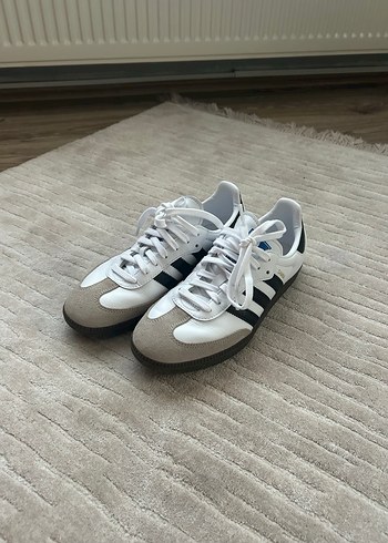 Adidas Samba