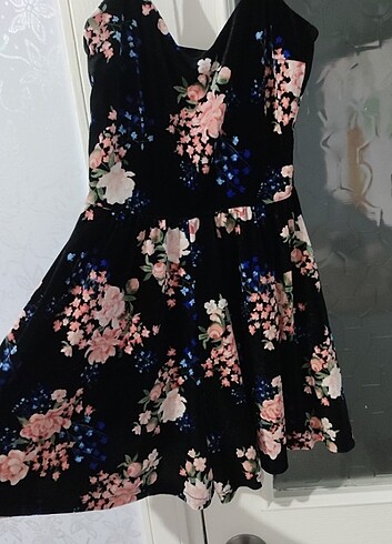 H&M Kadife kumaş H M marka şortlu elbise