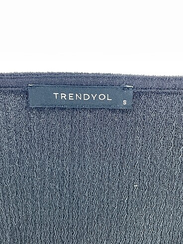 s Beden siyah Renk Trendyol & Milla Bluz %70 İndirimli.