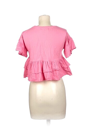 s Beden Pull and Bear T-shirt %70 İndirimli.