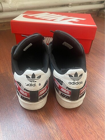 36,5 Beden siyah Renk Adidas süperstar spor ayakkabı
