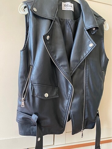 Zara Siyah deri oversize yelek