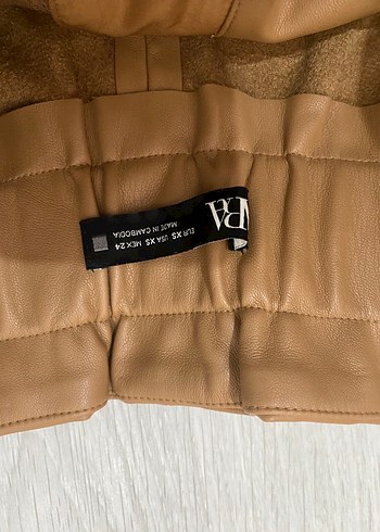 Bej Deri Kemerli Mini Şort - Görsel 3